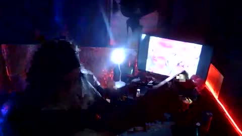 theshowgirl online show from May 19, 2:51 am
