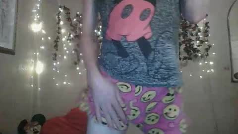 Snapshot of thesillymillie chatting on October 24, 3:07 am sillymillie0 online show from October 24, 3:07 am