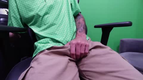TheVulvaAddict aka kuruptxxx online show from May 18, 7:31 pm