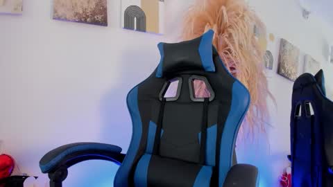 Thiago  online show from March 26, 8:25 pm