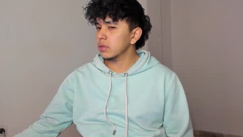 Thiago online show from November 28, 5:53 pm