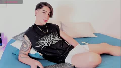 Thiago Winteer online show from May 10, 5:14 am