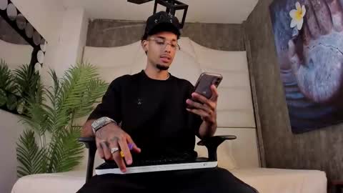 ThiagoFerreti online show from October 14, 3:31 am