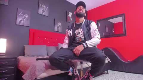 Thia Gomez online show from November 30, 1:07 pm