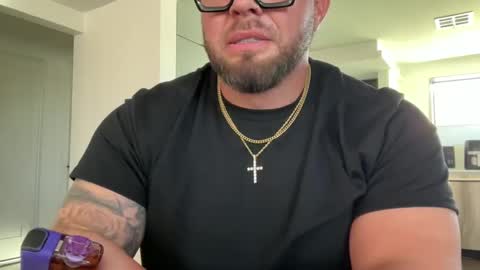 thiccbull12 online show from September 12, 3:14 pm