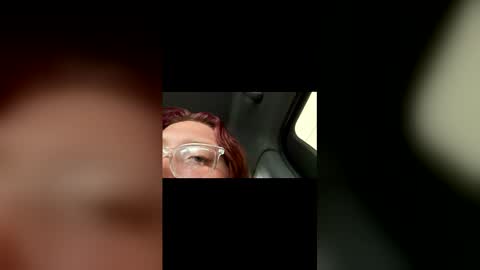 Lani online show from May 4, 11:33 pm