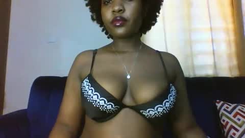 thickyannah online show from November 8, 11:35 am