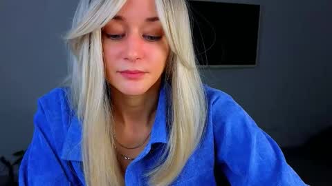 thief_of_hearts_ online show from October 28, 9:38 pm