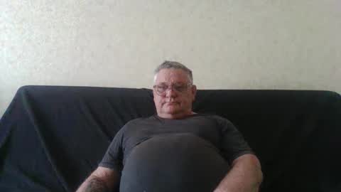 Thierrysymp online show from April 26, 4:04 pm