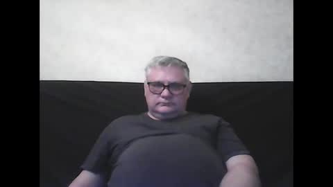 Thierrysymp online show from December 3, 5:17 pm