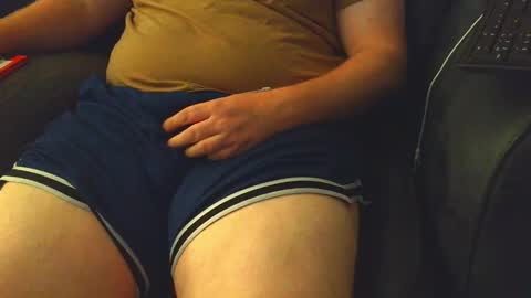 Snapshot of thighguy30 chatting on October 17, 1:42 am Demonhuntr online show from October 17, 1:42 am