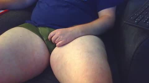 Snapshot of thighguy30 chatting on October 28, 7:26 pm Demonhuntr online show from October 28, 7:26 pm