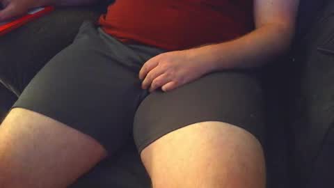 Snapshot of thighguy30 chatting on October 27, 6:41 pm Demonhuntr online show from October 27, 6:41 pm