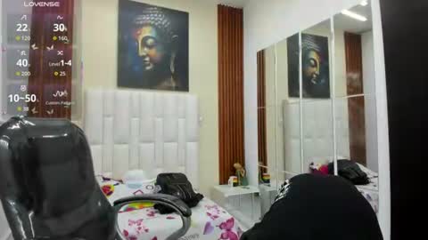  THIAGO COLLINS  online show from June 12, 2:54 am