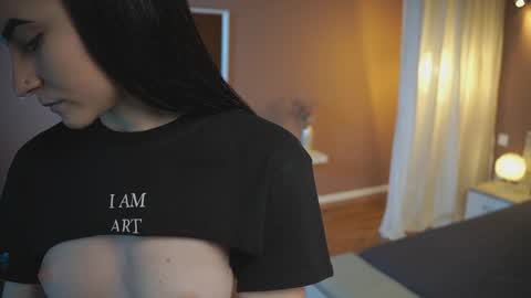 Lilly online show from June 3, 2:33 pm