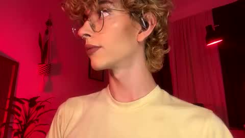 Damiano online show from April 18, 11:27 pm