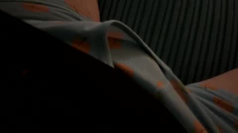thomas_b7 online show from May 17, 7:12 pm