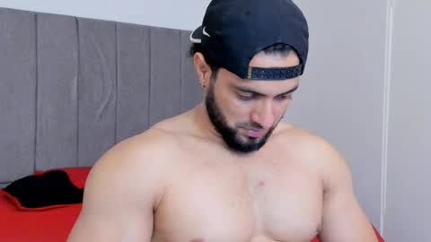 Thomas Brandon online show from January 15, 4:32 am