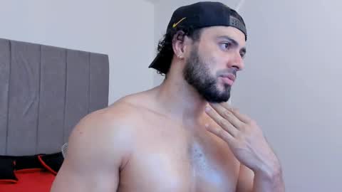 Thomas Brandon online show from January 18, 4:32 am