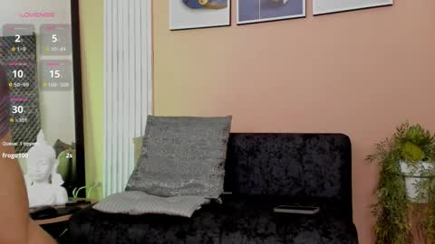 Thomas Eliott   independent model online show from November 25, 7:45 pm