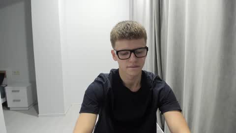 Tomas online show from December 20, 3:21 pm