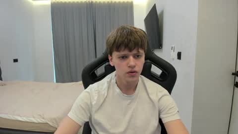 Tomas online show from April 23, 12:51 pm