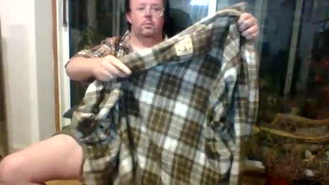 Thomsam88 check out my bio for loads of hot videos mmmmmmmmmm online show from September 11, 2:13 am