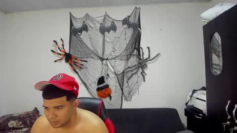 thomson_hot01 online show from October 25, 6:24 am