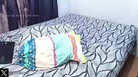 thonyxxx_ online show from October 31, 6:03 am