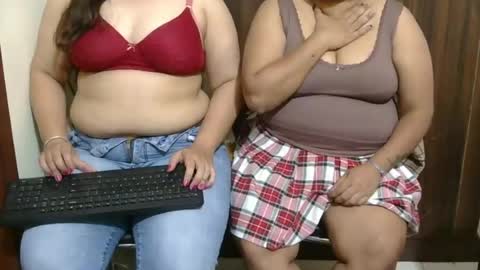 kabir 32 guy khushi 31 wife kavya 23 sexy frnd online show from July 11, 7:56 am