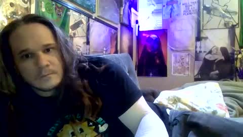 thunder8u42 online show from April 1, 8:37 am