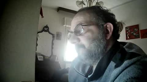 Little Wolf  online show from February 17, 7:37 am