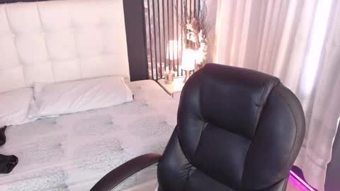 LIA online show from January 13, 1:19 pm