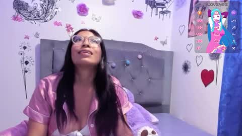 tiana_violet online show from March 3, 5:36 am