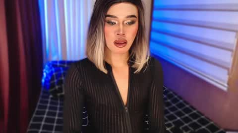 Sam online show from November 10, 7:27 pm