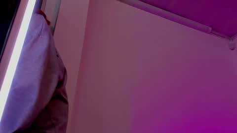 Tiarha online show from February 9, 5:19 am