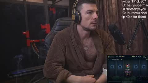 tickle_my_pickle07 online show from February 18, 6:15 am