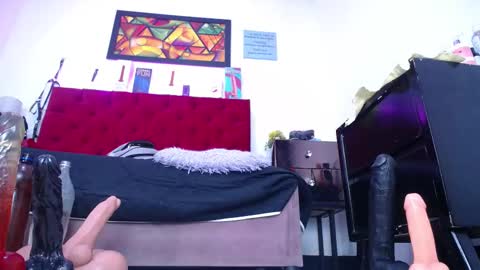 Tifanny Nails  online show from September 19, 1:15 pm