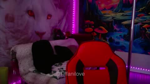 Tiffani Love online show from May 23, 11:45 pm
