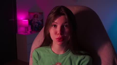 Im here on Fridays Saturdays Sundays  online show from February 14, 4:26 am