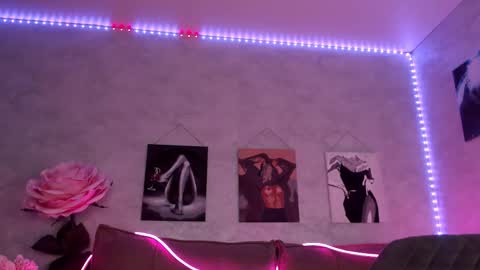 tiffany__butlers online show from January 16, 8:01 am