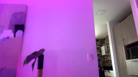  CAMI VELEZ camivelezz   online show from December 5, 9:11 pm