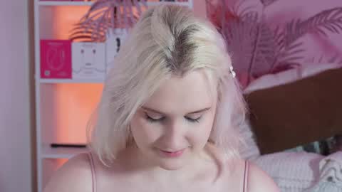 tiffanyjons online show from April 5, 6:27 pm