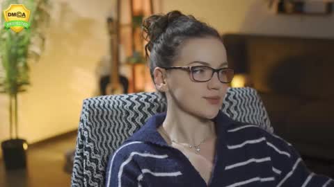 tiffanyriox online show from January 14, 1:02 am