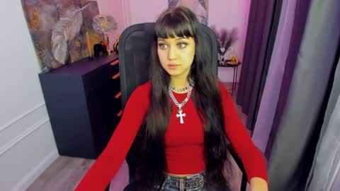 tiffanyyoun online show from April 13, 12:42 pm