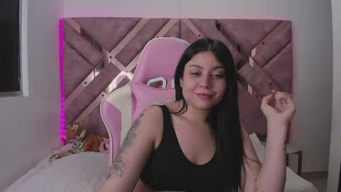 Ana online show from April 11, 8:46 pm