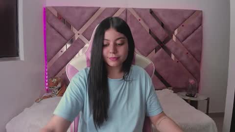 Ana online show from March 16, 7:29 pm