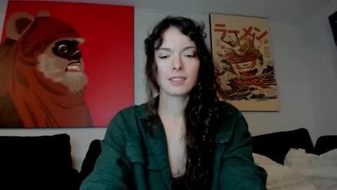 Snapshot of tiggerrosey chatting on October 28, 7:48 pm   All my Links online show from October 28, 7:48 pm