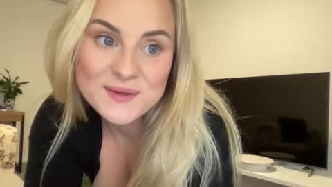 Lexi online show from October 26, 11:33 am