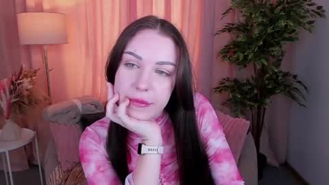 Tina online show from April 23, 9:06 am